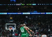 开云下载-关于毒蛇客场力克骑士，布克独得分的信息