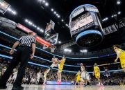 开云体育app-关于场面火爆！NBA观众席沸腾不已的信息