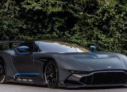 开云体育官网-恒星不灭，新星骤燃，足球世界双面镜