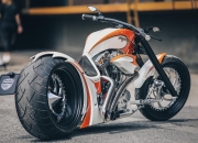 开云体育平台APP-草蛇灰线，霍勒迪的无声火焰灼穿勇士防线