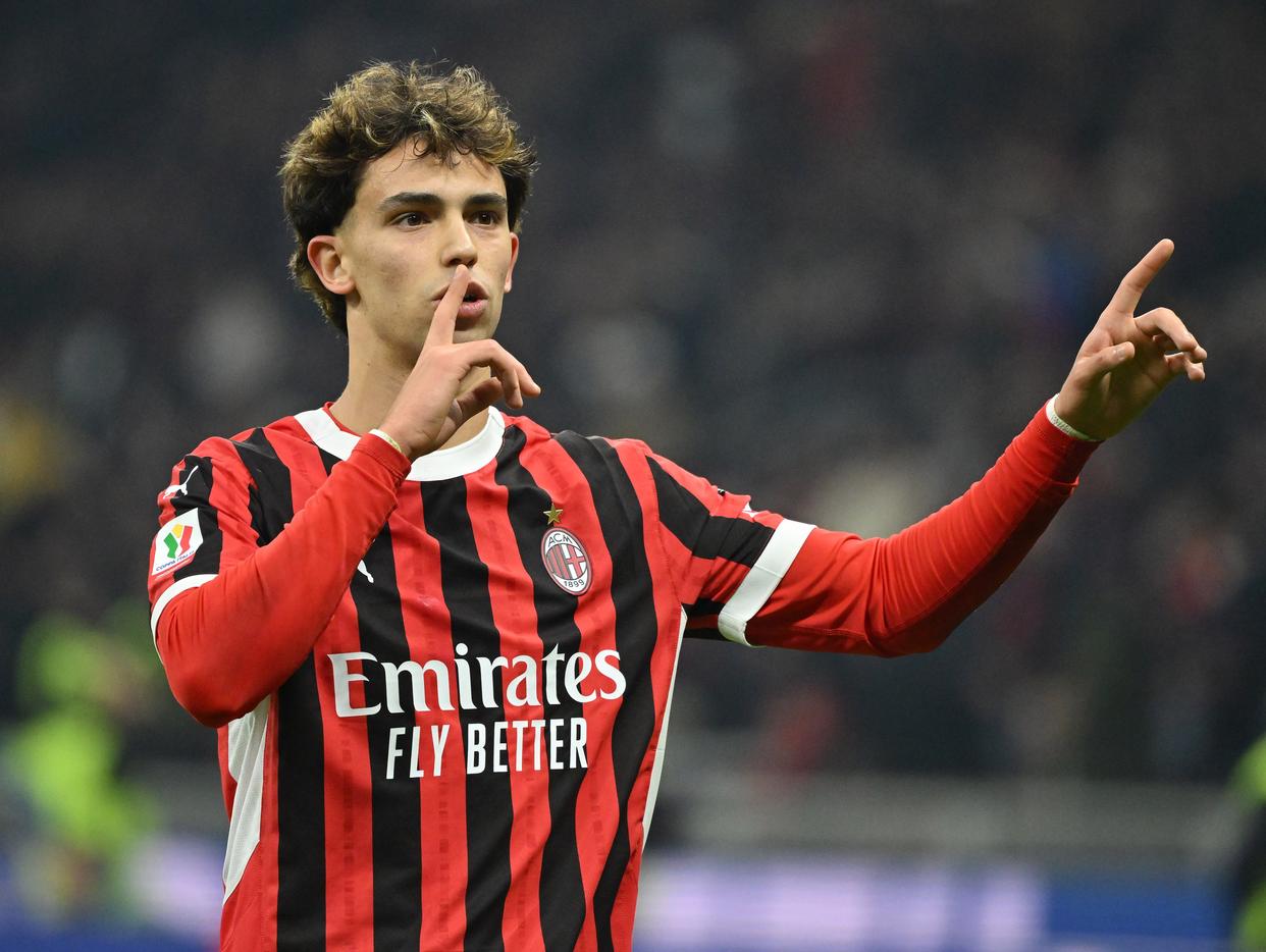 包含意大利球员场上表现无可挑剔的词条