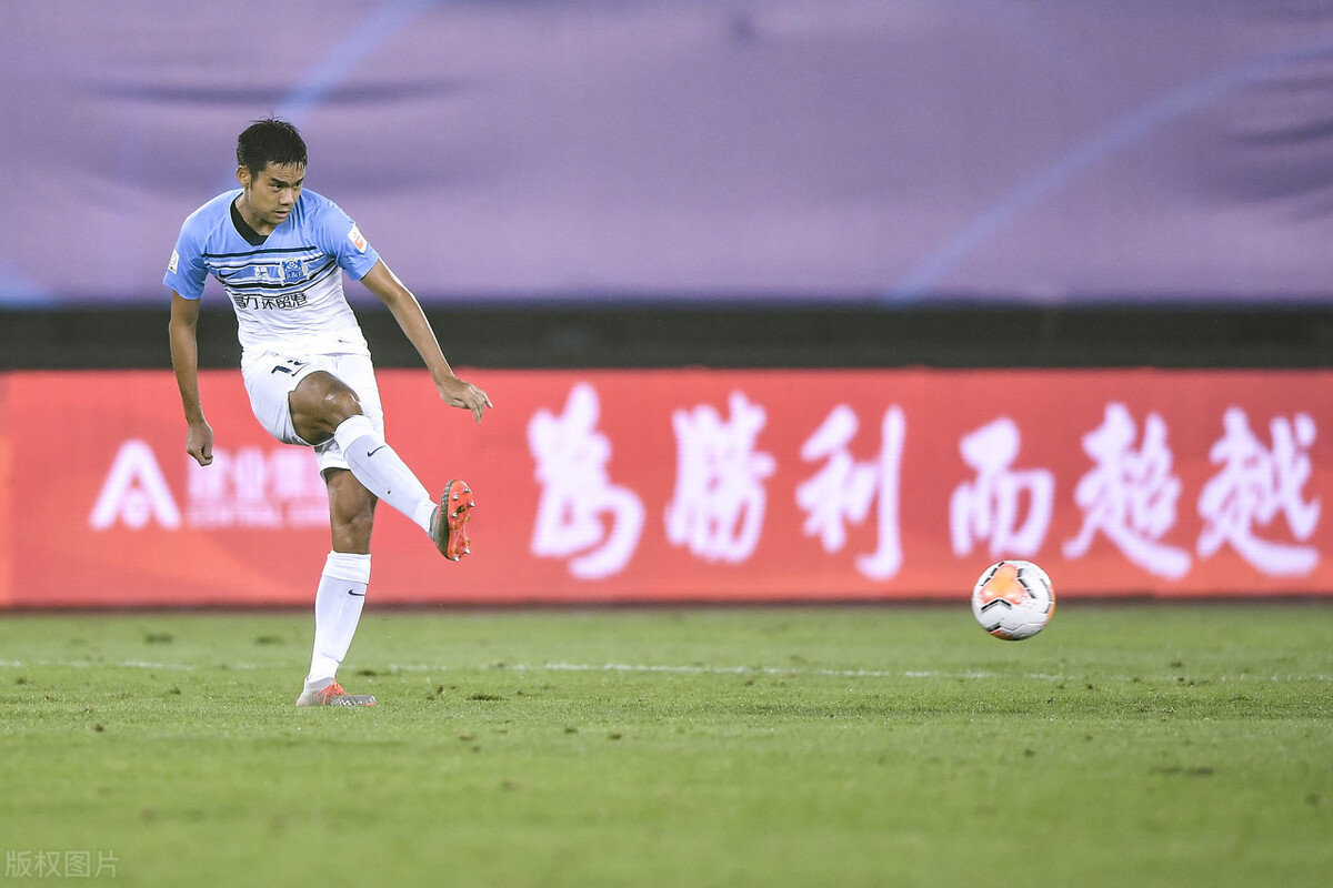 武汉客场净胜申花,保持领跑优势的简单介绍 武汉客场净胜申花,保持领跑优势的简单介绍