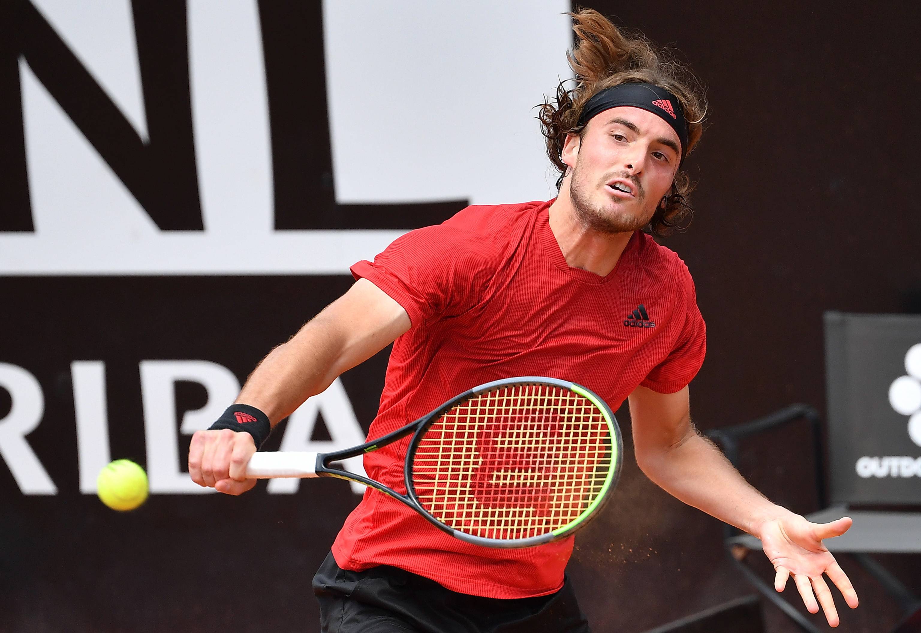 年终总决赛轻取澳网，西西帕斯刷新纪录