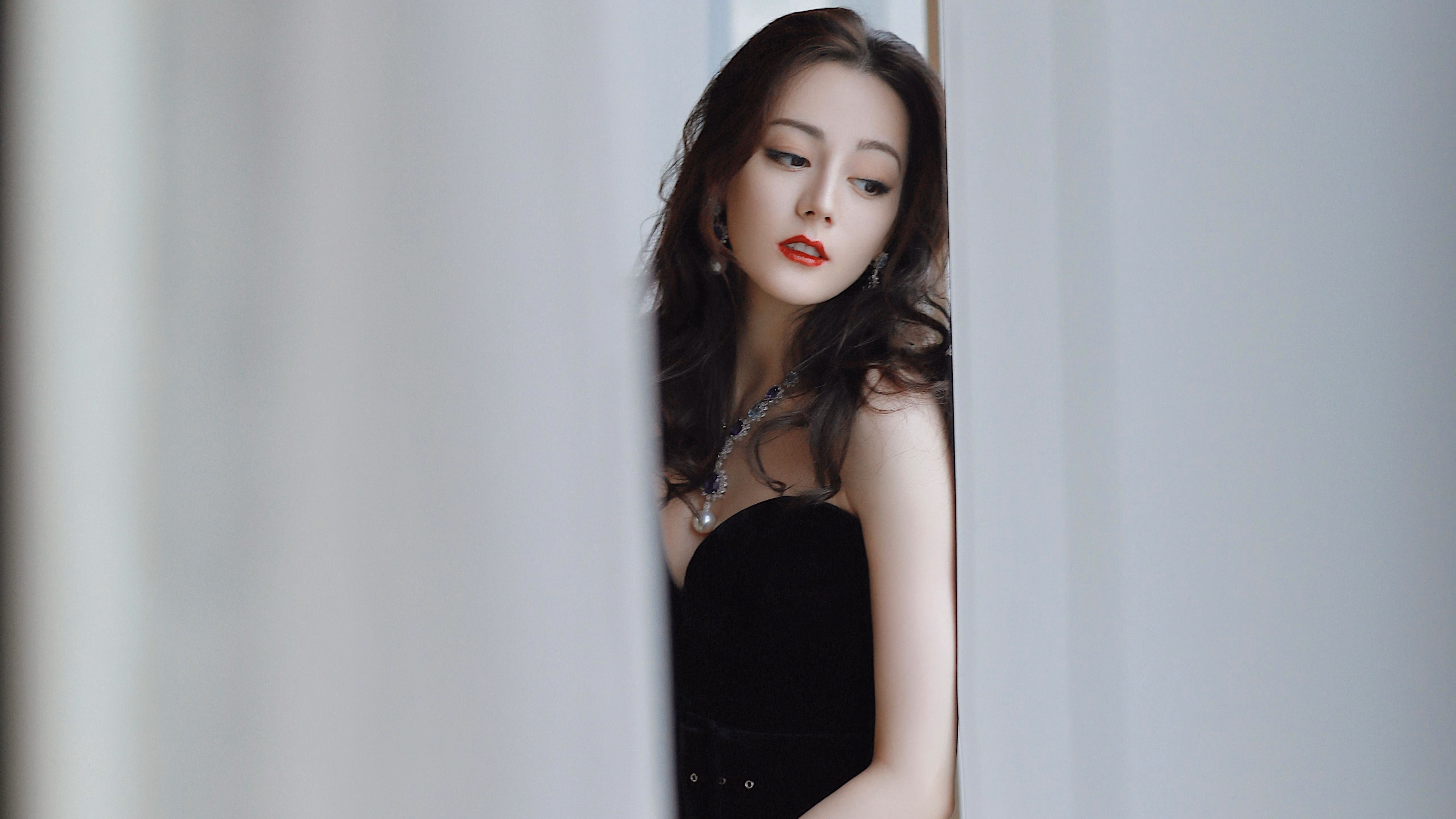 烟火与冠冕，克瓦拉茨赫利亚用一瞬璀璨，照亮了谁的王座？