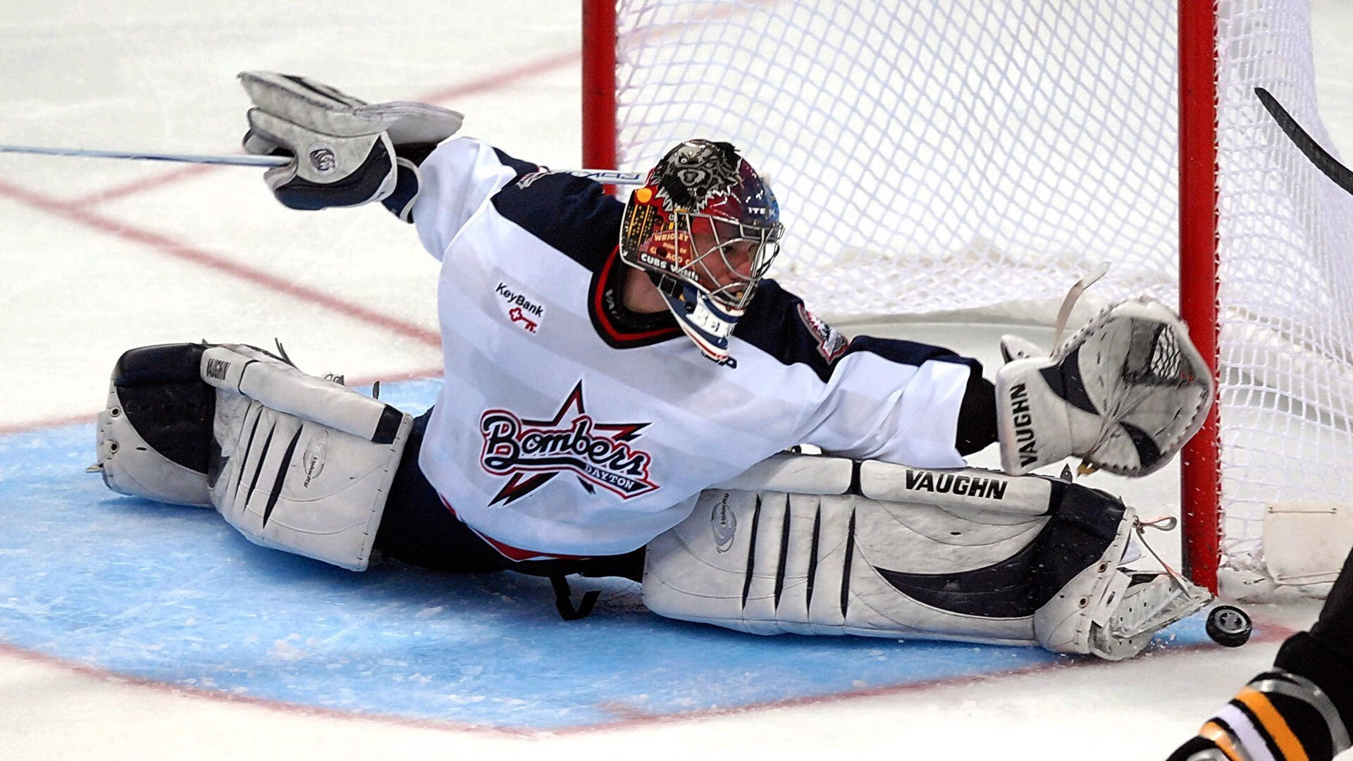 瞬间的共性，当湖人冲垮雷霆，布克在德甲舞台按下接管键