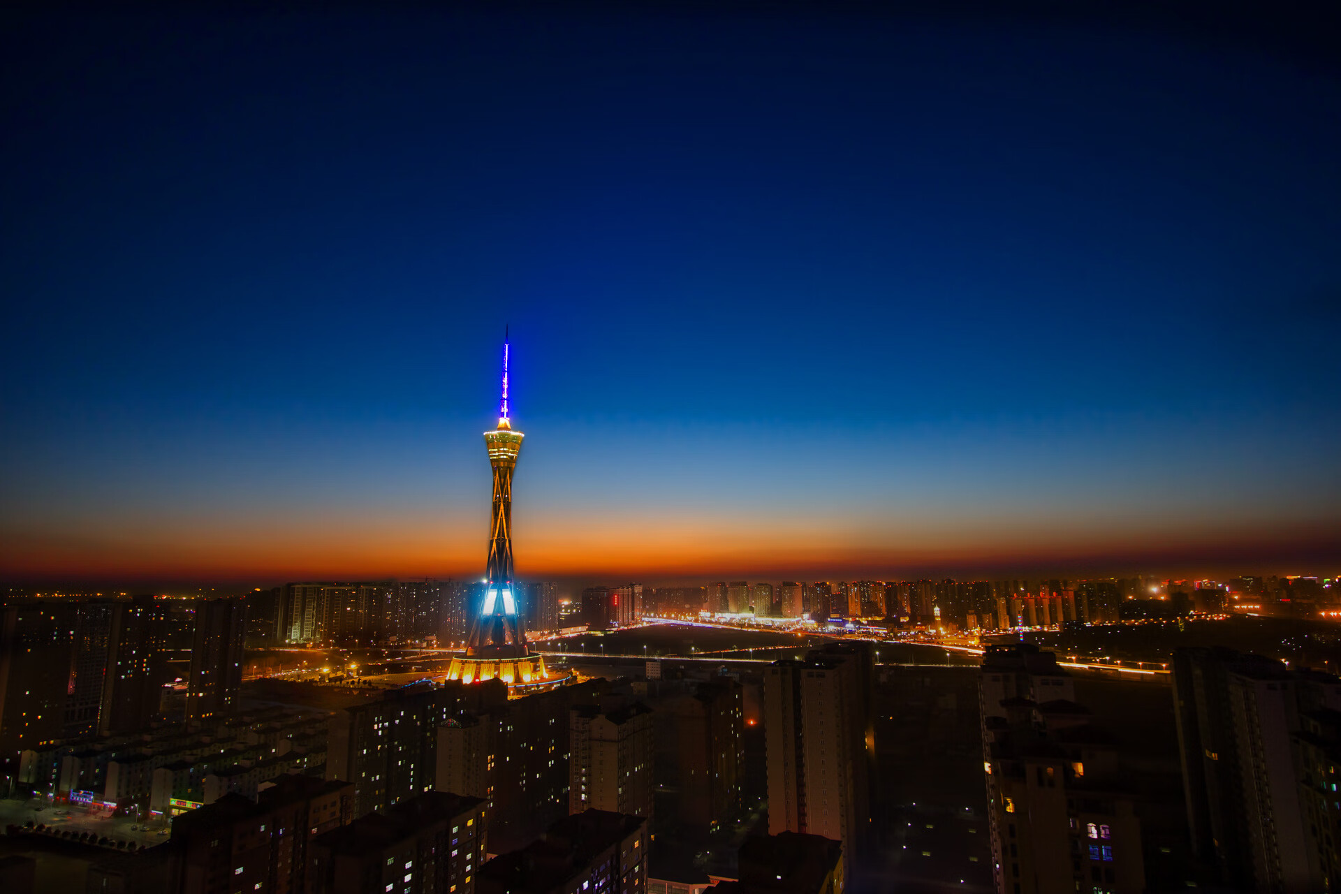 评分拉满与压哨绝杀,当代NBA的英雄时刻悖论