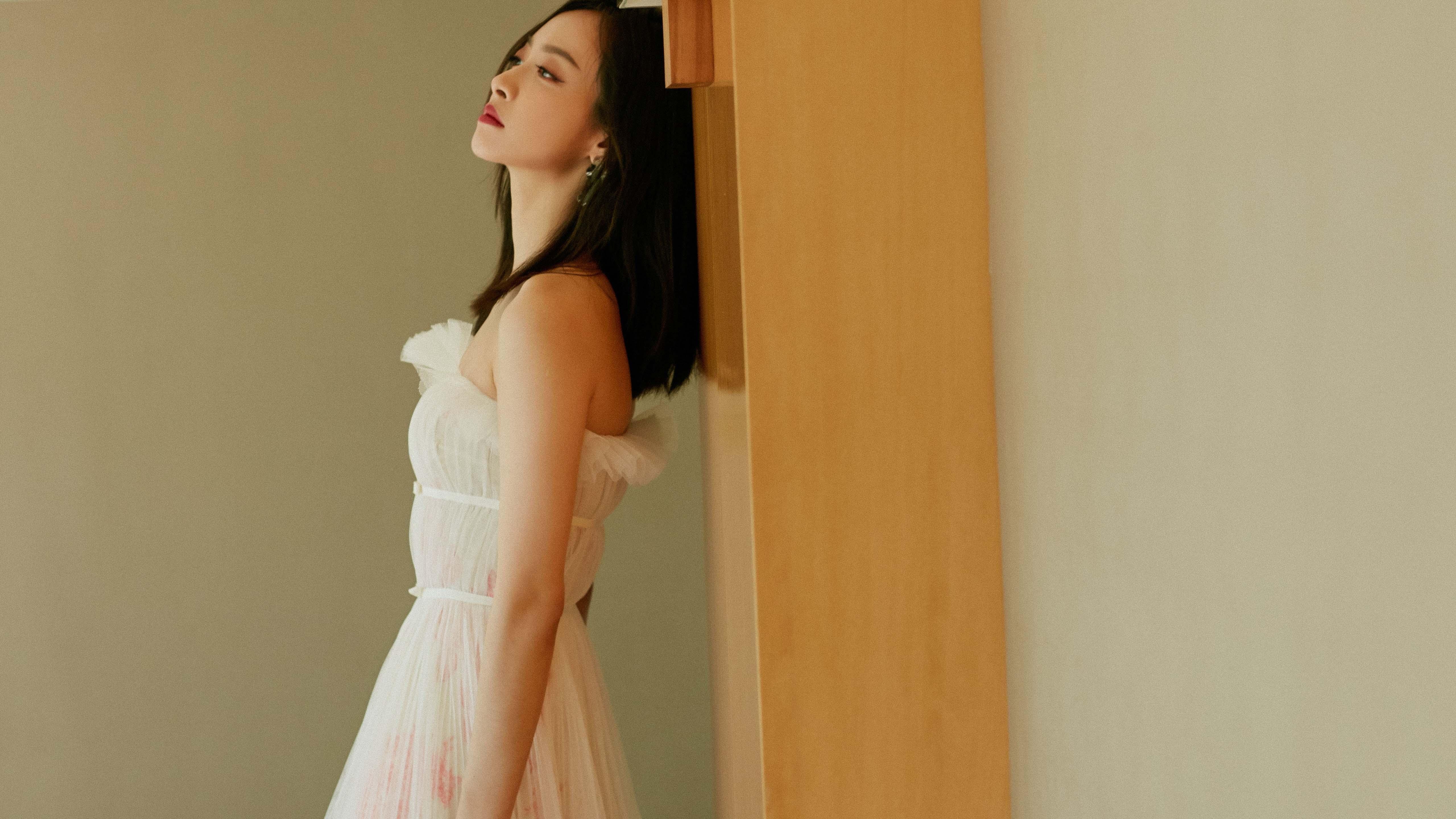 静默中心与喧嚣边缘，武切维奇的无声统治