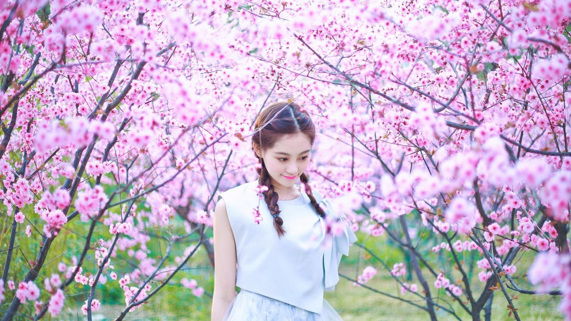 艺术与力量的双子星，迪马利亚的华尔兹与英格兰的青春风暴