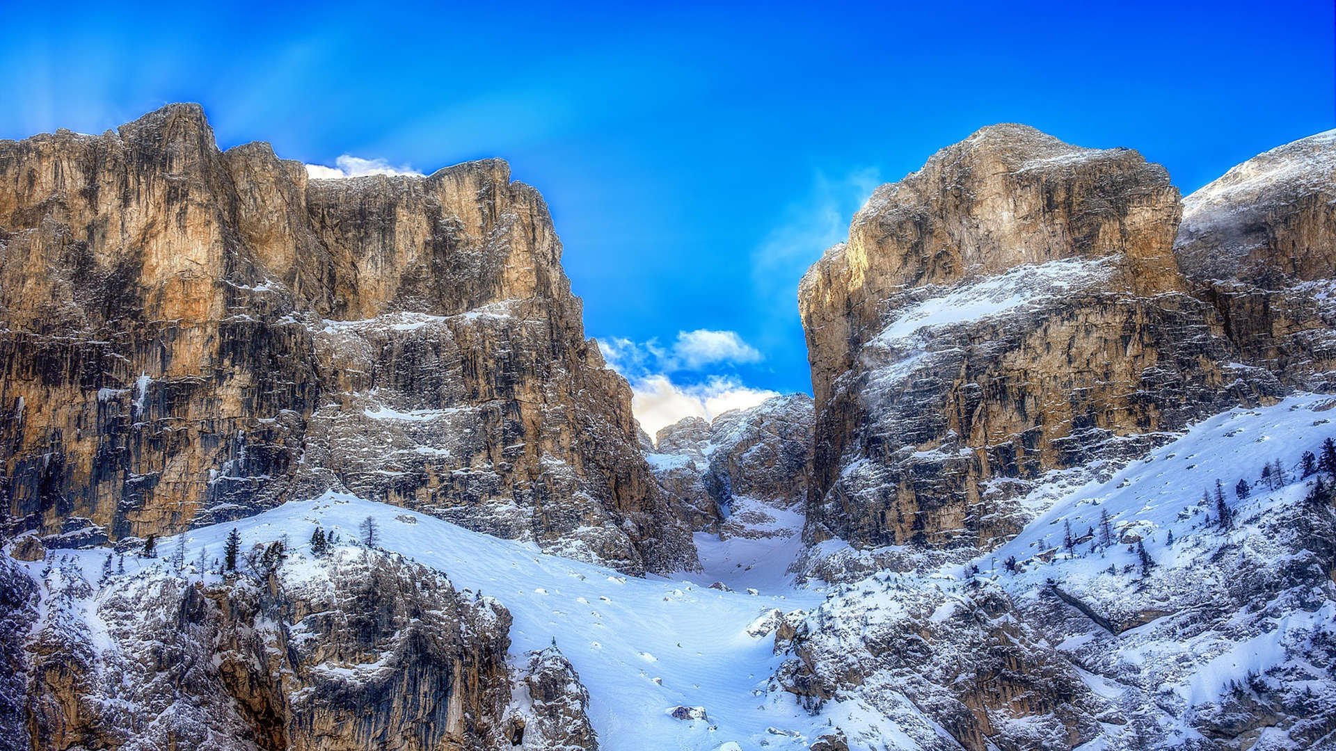 黄黑神剧本，多特蒙德强势撕裂伊斯坦布尔，蒂亚戈一射定乾坤